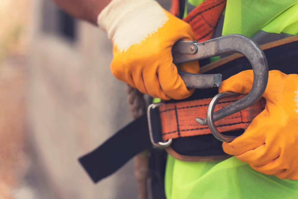 Construction Accidents Caused by Missing or Inadequate Safety Devices